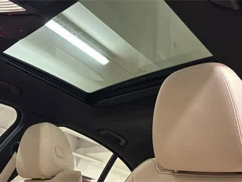 Used 2021 BMW 330i xDrive Sedan w/ Driving Assistance Package image 25