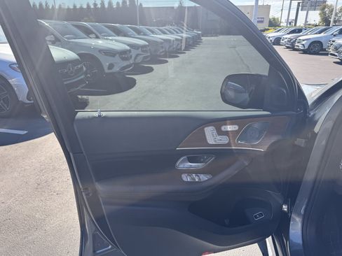 Used 2025 Mercedes-Benz GLE 350 4MATIC image 14