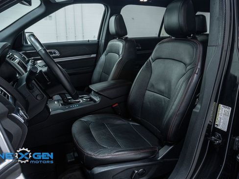 Used 2018 Ford Explorer Sport w/ Equipment Group 401A image 21