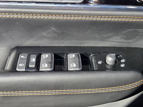 Used 2024 Jeep Grand Wagoneer Series III w/ Rear Seat Video Group 1 AWD/4WD image 20