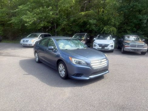 Used 2017 Subaru Legacy 2.5i Premium AWD/4WD image 1