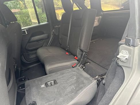 Used 2020 Jeep Wrangler Unlimited Sahara AWD/4WD image 22