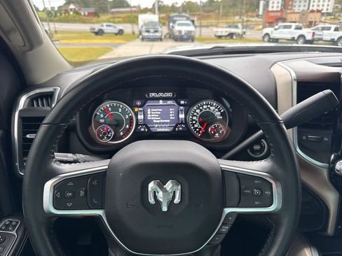 Used 2024 RAM 3500 Laramie image 20