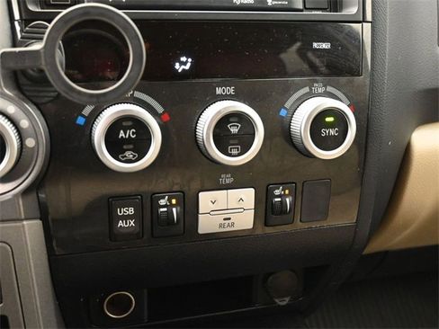 Used 2017 Toyota Sequoia Limited image 28