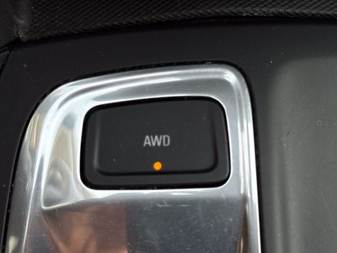 Used 2021 Chevrolet Equinox LT AWD/4WD image 20