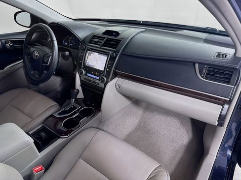 Used 2014 Toyota Camry XLE image 36