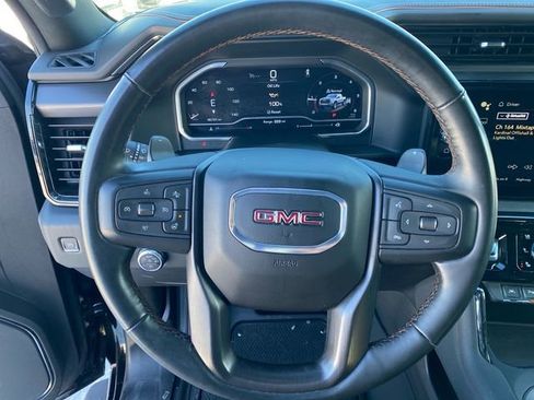 Used 2024 GMC Sierra 1500 AT4 image 10