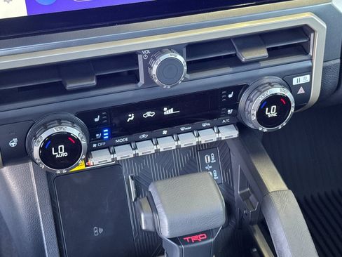 Certified 2026 Toyota Tacoma TRD Sport w/ TRD Sport Premium Package AWD/4WD image 18