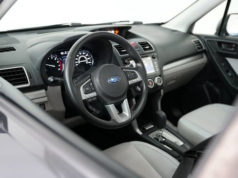 Used 2018 Subaru Forester 2.5i Premium AWD/4WD image 6