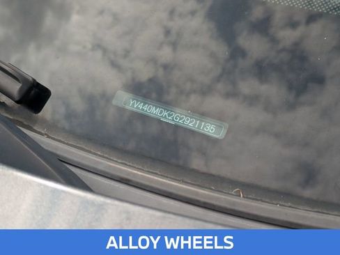 Used 2016 Volvo XC60 T5 Premier w/ Proximity Package image 8