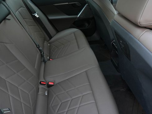 Used 2024 BMW i5 eDrive40i w/ Convenience Package RWD image 37