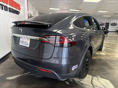 Used 2018 Tesla Model X P100D AWD/4WD image 4