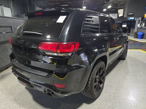 Used 2018 Jeep Grand Cherokee SRT AWD/4WD image 5