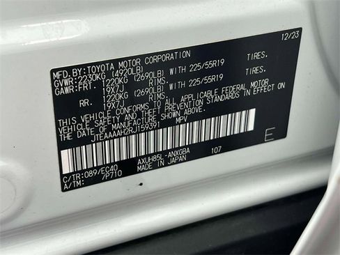 Certified 2024 Toyota Venza XLE image 21