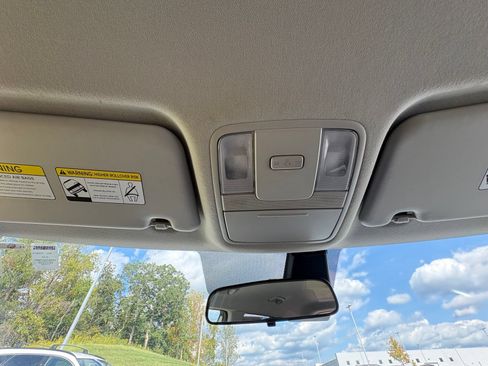 Used 2024 Kia Soul LX FWD image 24