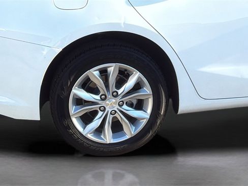 Used 2024 Chevrolet Malibu LT image 17