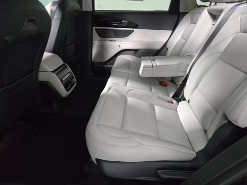 New 2026 Lincoln Nautilus Premier image 13