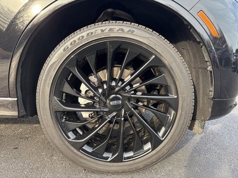 Used 2025 Lincoln Aviator Reserve w/ Equipment Group 201A image 9