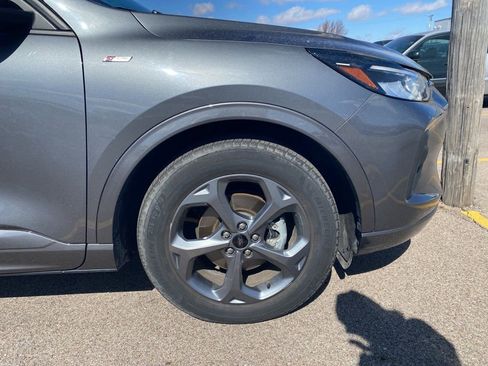 Used 2024 Ford Escape ST-Line image 5