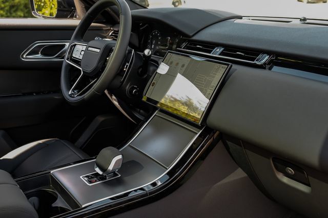 New 2026 Land Rover Range Rover Velar S AWD/4WD image 27