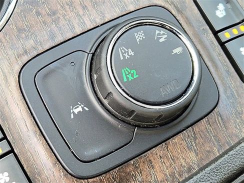 Used 2023 GMC Acadia Denali w/ Denali Ultimate Package image 26