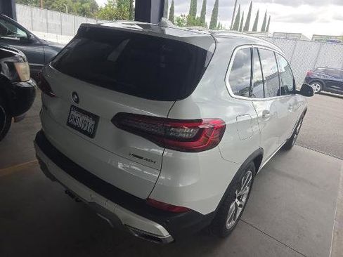 Used 2019 BMW X5 xDrive40i w/ Convenience Package AWD/4WD image 2