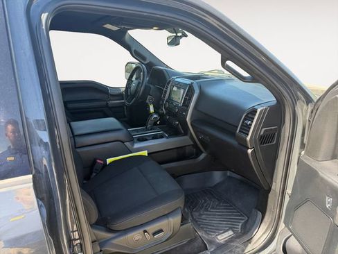 Used 2017 Ford F150 XLT w/ Equipment Group 302A Luxury AWD/4WD image 15