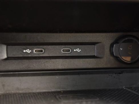 Certified 2023 Volkswagen Tiguan SE FWD image 15