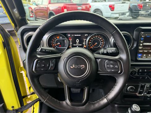 Used 2023 Jeep Wrangler Sport S AWD/4WD image 10
