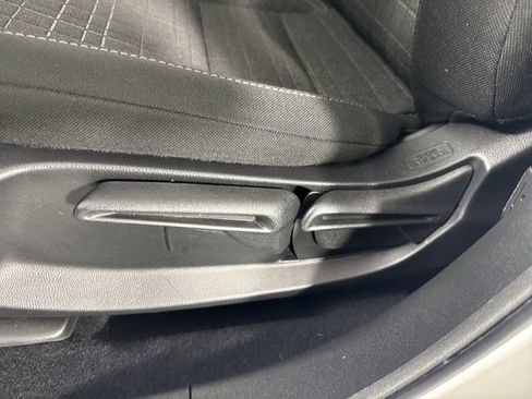 Used 2024 Honda HR-V LX image 20