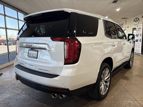 Used 2023 GMC Yukon Denali AWD/4WD image 2