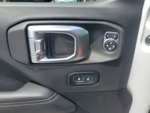 Used 2022 Jeep Gladiator Rubicon w/ LED Lighting Group image 22