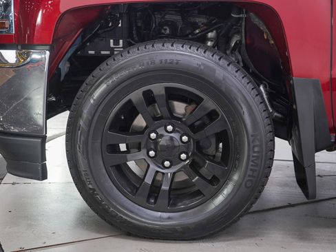 Used 2018 Chevrolet Silverado 1500 LT w/ All Star Edition AWD/4WD image 29