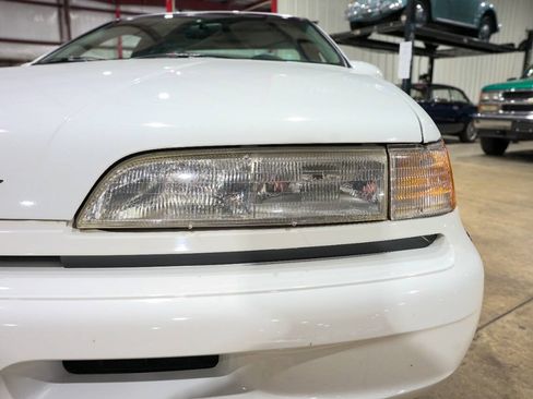 Used 1993 Ford Thunderbird Super RWD image 33