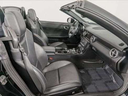 Used 2018 Mercedes-Benz SLC 300 SLC 300 image 18