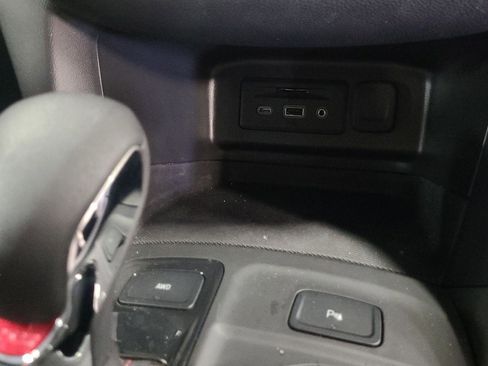 Used 2023 Chevrolet Equinox RS w/ RS Leather Package image 17