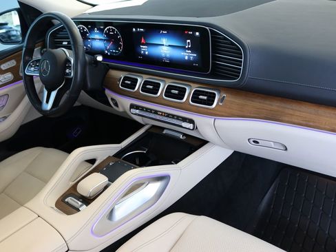 Used 2023 Mercedes-Benz GLS 450 4MATIC image 48