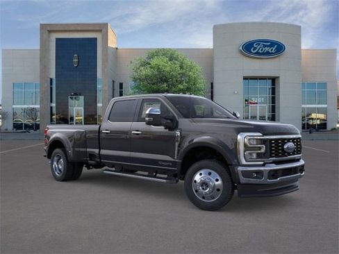 New 2026 Ford F450 Lariat w/ Chrome Package image 7