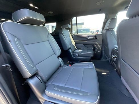 New 2026 GMC Yukon XL Elevation image 27