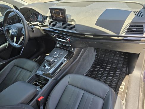 Used 2020 Audi Q5 2.0T Premium w/ Convenience Package AWD/4WD image 10