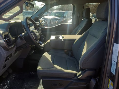 Used 2024 Ford F150 XLT image 17