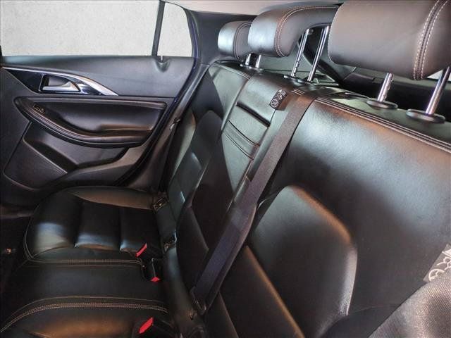 Used 2017 INFINITI QX30 Premium FWD image 17