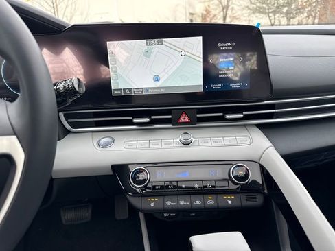 New 2026 Hyundai Elantra Limited image 19