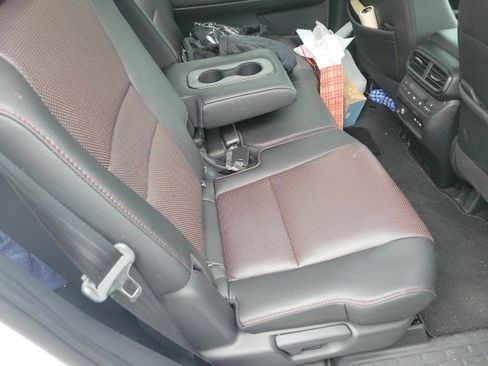 Used 2025 Honda Passport Black Edition image 7