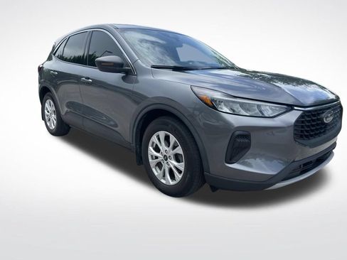 Used 2023 Ford Escape Active FWD image 2