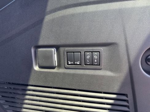 New 2026 GMC Yukon XL Denali AWD/4WD image 31