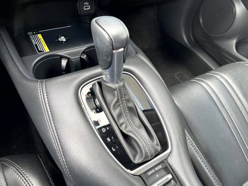 Certified 2025 Honda HR-V EX-L image 19