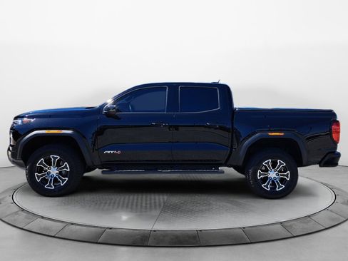 Used 2024 GMC Canyon AT4 w/ Canyon Safety Plus Package AWD/4WD image 4