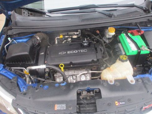 Used 2018 Chevrolet Sonic LT w/ Convenience Package image 4