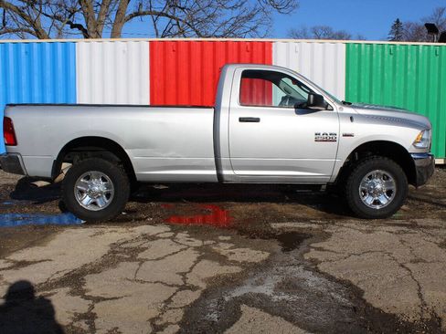 Used 2018 RAM 2500 Tradesman w/ Chrome Appearance Group AWD/4WD image 5